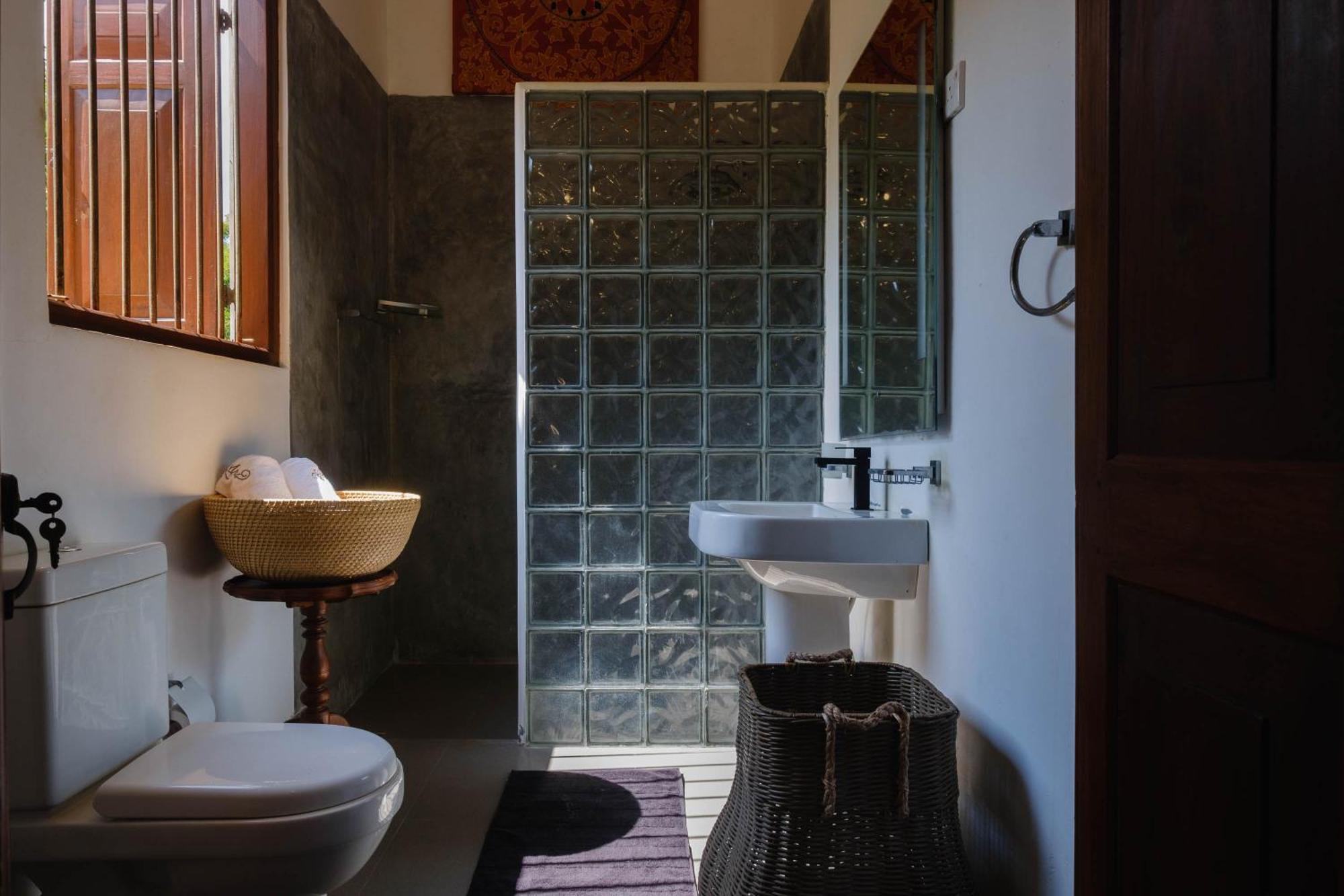 Treasure Rock Bed & Breakfast Kirinda  Dış mekan fotoğraf