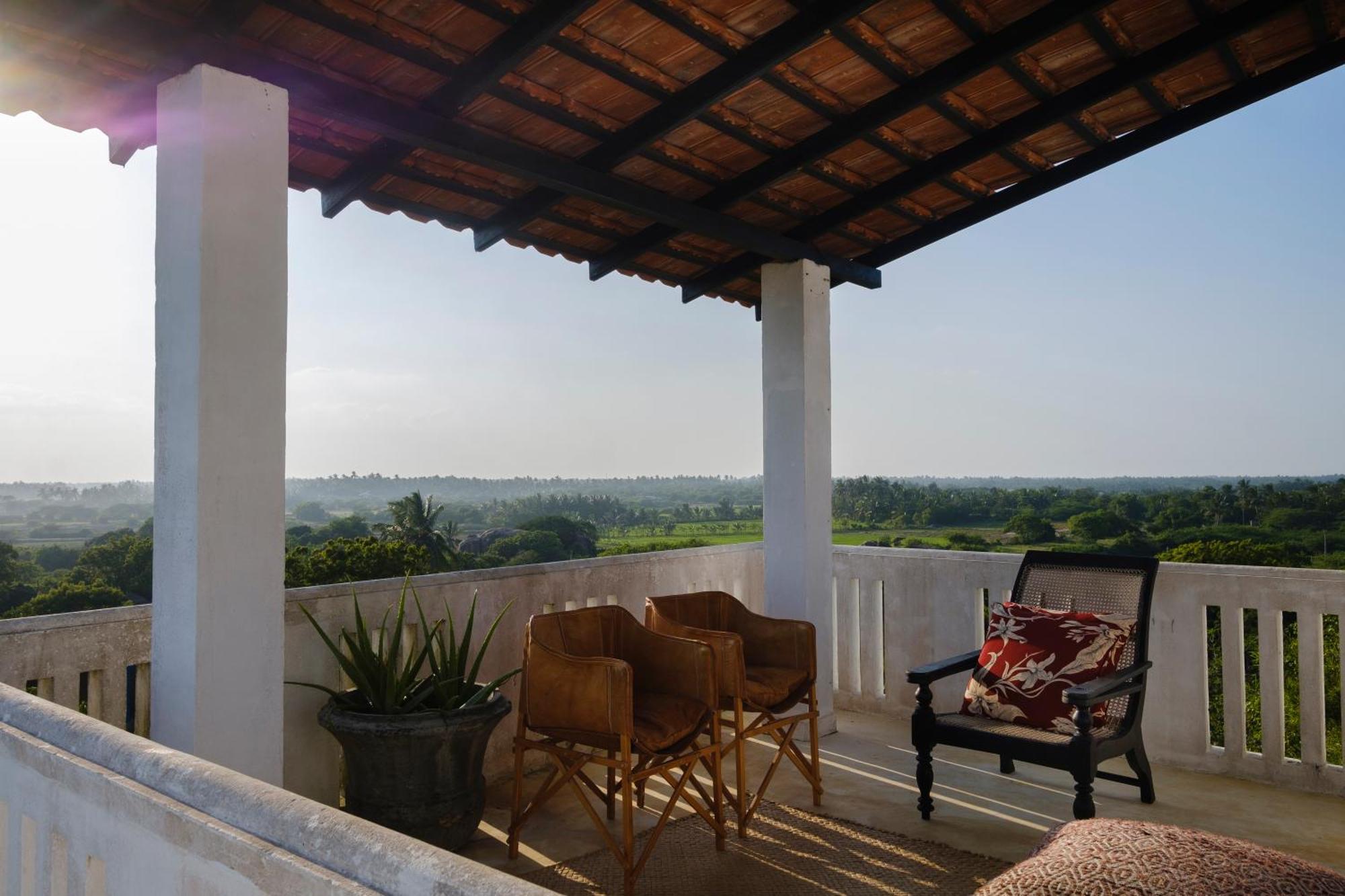 Treasure Rock Bed & Breakfast Kirinda  Dış mekan fotoğraf